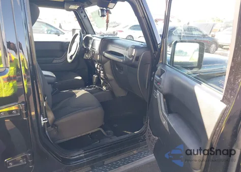 2015 Jeep Wrangler Unlimited Sport from USA, damaged, VIN 1C4BJWDG7FL771594